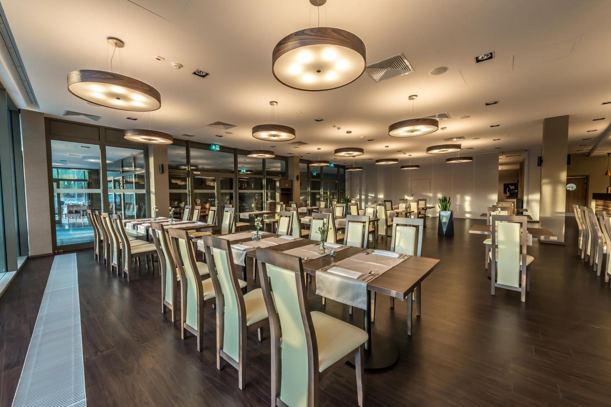 ז'שוב Apart Hotel 12 מראה חיצוני תמונה