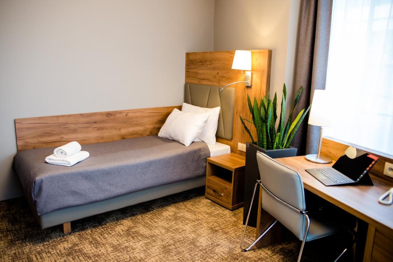 ז'שוב Apart Hotel 12 מראה חיצוני תמונה