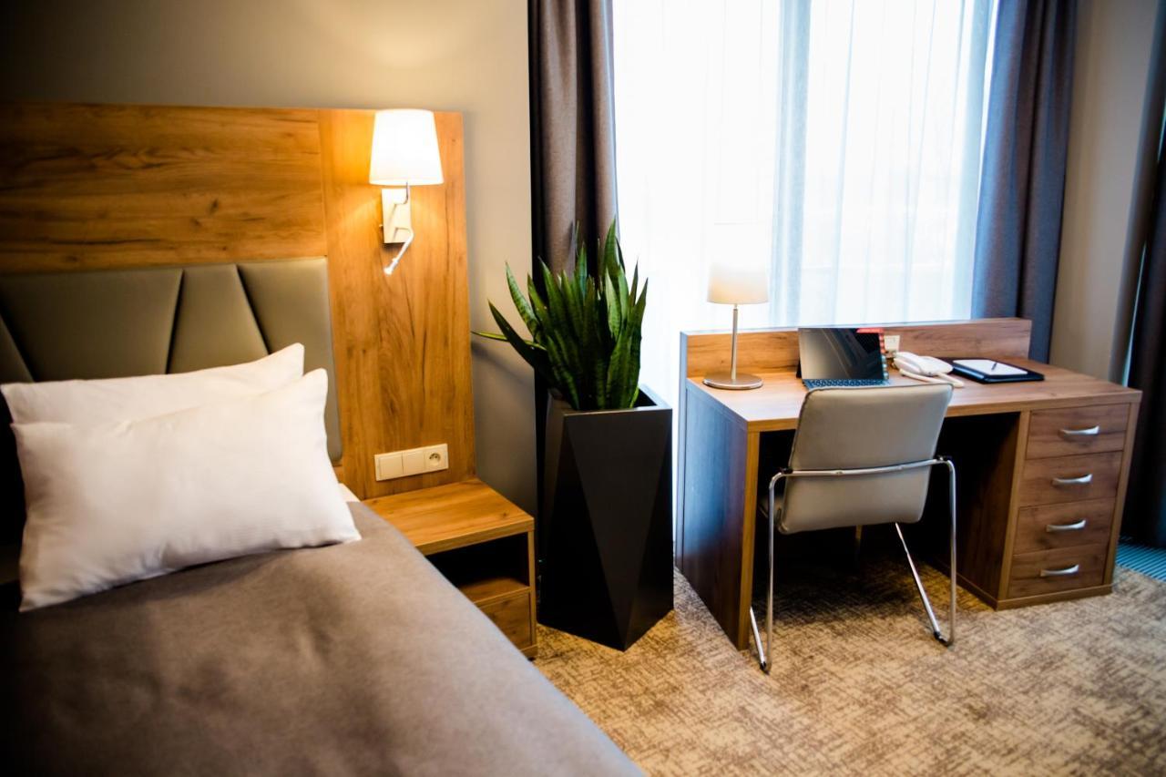 ז'שוב Apart Hotel 12 מראה חיצוני תמונה