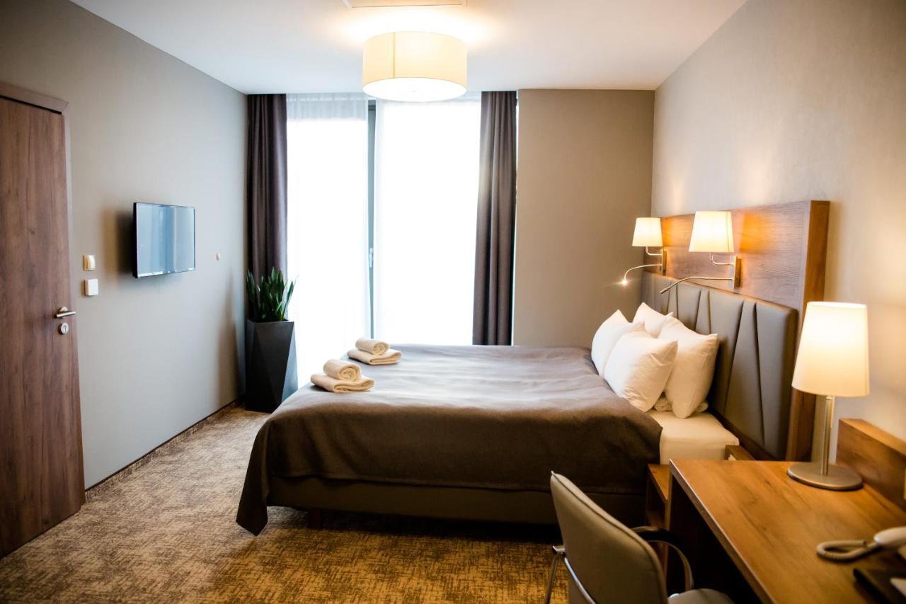 ז'שוב Apart Hotel 12 מראה חיצוני תמונה