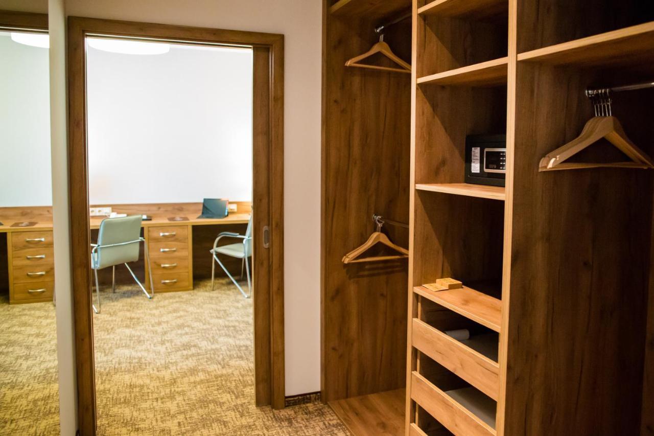 ז'שוב Apart Hotel 12 מראה חיצוני תמונה